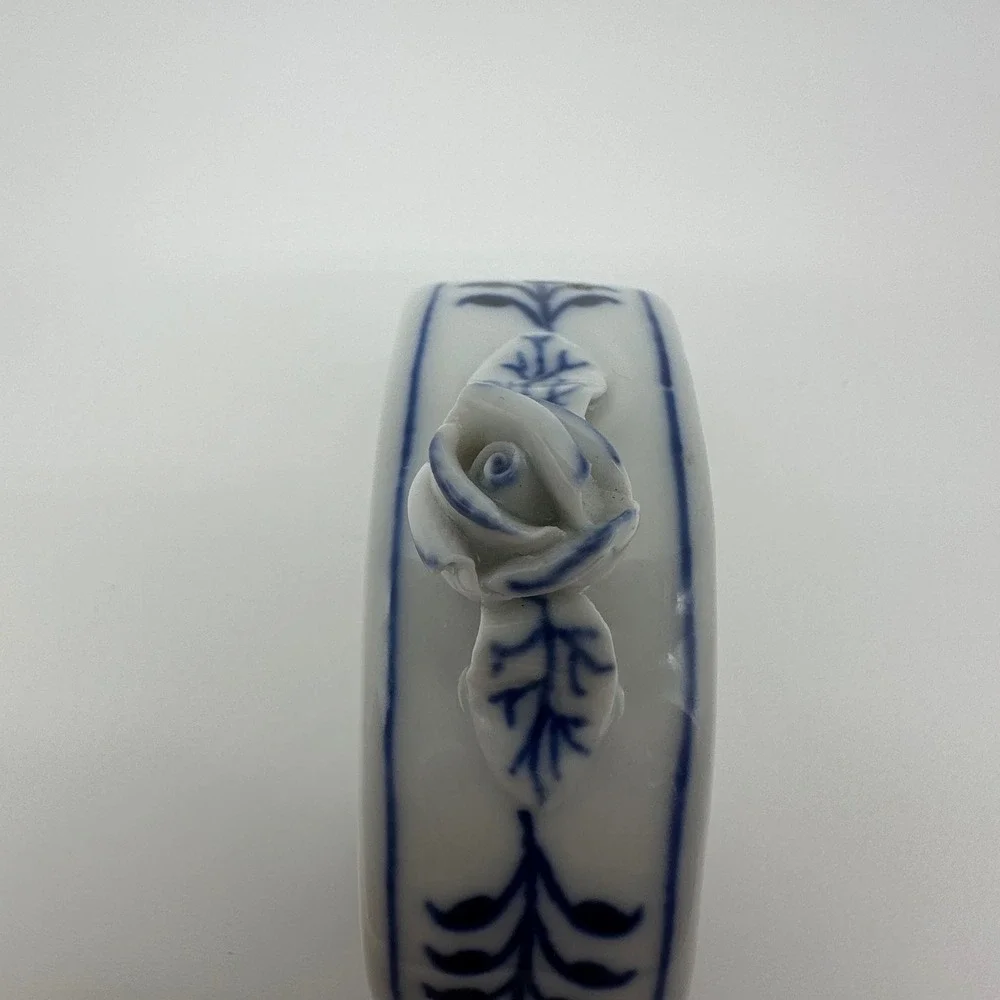 Original Bohemia Zwiebelmuster Blue Onion Porcelain Napkin Ring 3D Rose Czech